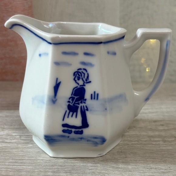Creamer Bavarian Blue and White Signed Numbered Germany - Picture 5 of 5